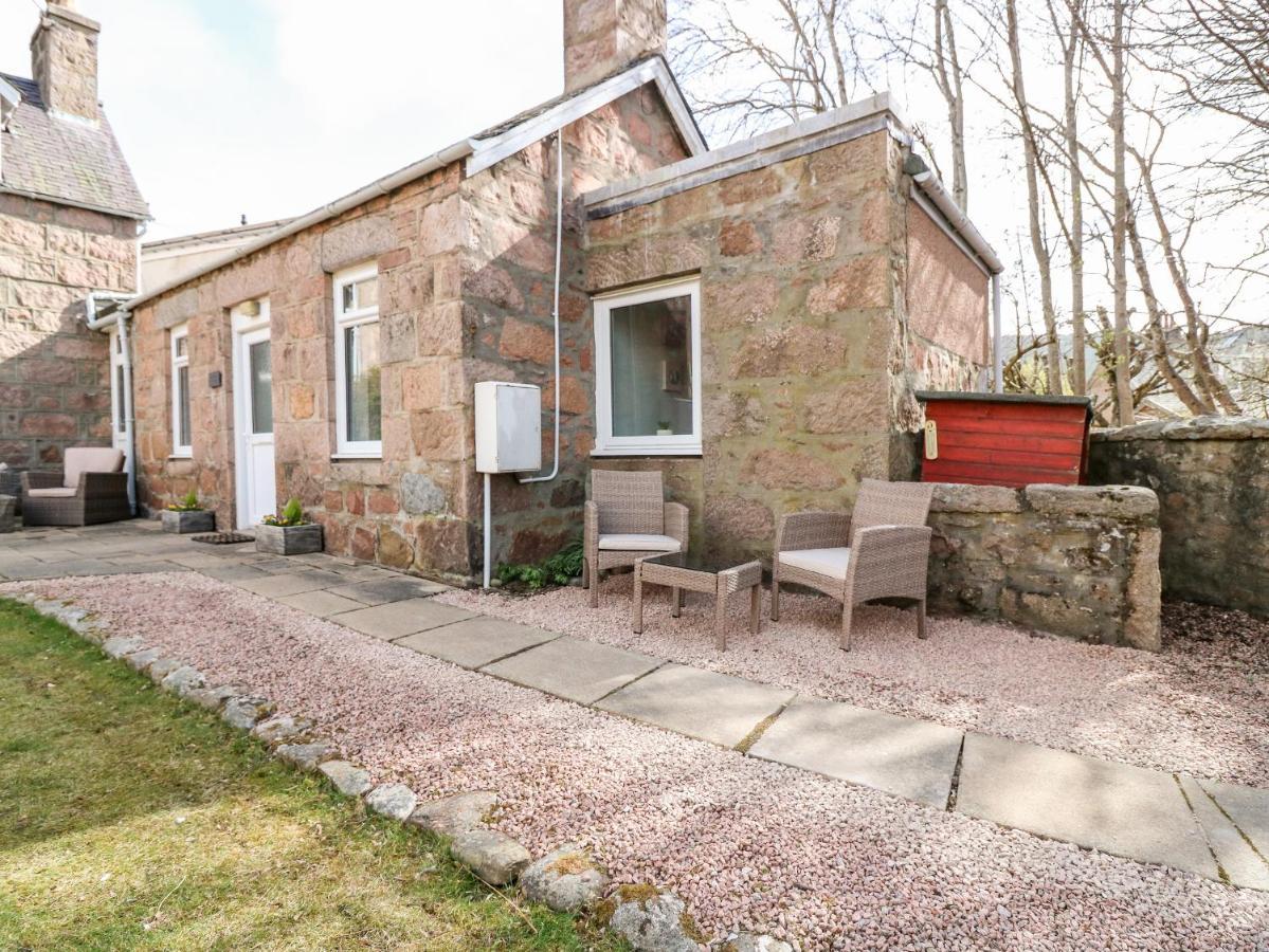 Gairnlea Cottage Ballater Exterior photo